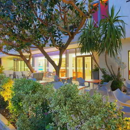 Olympic Palladium 3*