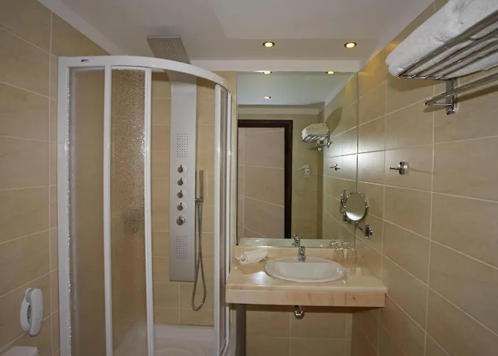 Olympic Palladium Hotel 3*