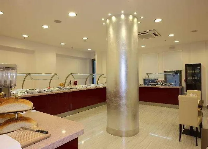 Olympic Palladium Hotel 3*